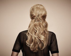 Abendfrisuren-Kemptner-Lang-haar-lange-gewellte-Frisur