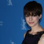 Anne Hathaway Frisuren Braun Kurzhaarfrisur Langer Pony