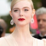 Elle Fanning Frisuren Blond Langhaarfrisur Zopf Glatt Dutt