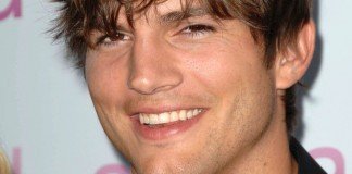 Frisuren Ashton Kutcher Kurzhaarfrisur Dunkelblond s_bukley / Shutterstock.com