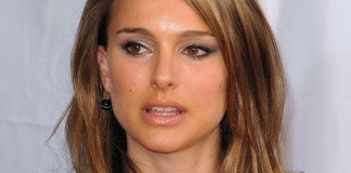 Frisuren Natalie Portman Langhaarfrisur Strähnen Featureflash Photo Agency / Shutterstock.com