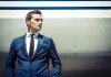 Kurzhaarfrisuren Männer Model Anzug