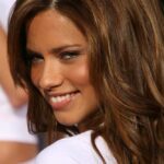 Adriana Lima Frisuren Langhaar Braun Volumen Locken