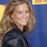Bar Refaeli Frisuren Dunkelblond Volumen Langhaar Locken