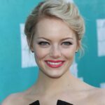 Frisuren Emma Stone Mittellang Blond Hochsteckfrisur