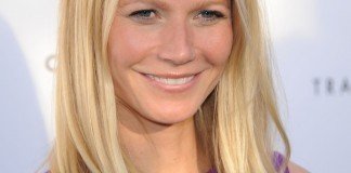 Gwyneth Paltrow Frisuren Blond Lanhaarfrisur Glatt DFree / Shutterstock.com