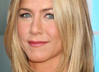Jennifer Aniston Frisuren Longbob Bob Blond Helga Esteb / Shutterstock.com