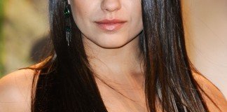 Mila Kunis Frisuren Damenfrisur Langhaarfrisur Schwarz Glatt Featureflash Photo Agency / Shutterstock.com