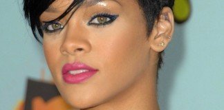 Rihanna Frisuren Bob Seiten Kurz Schwarz Kurzhaarfrisur Everett Collection / Shutterstock.com