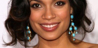 Rosario Dawson Frisuren Dunkel Bob Bobfrisur Locken s_bukley / Shutterstock.com